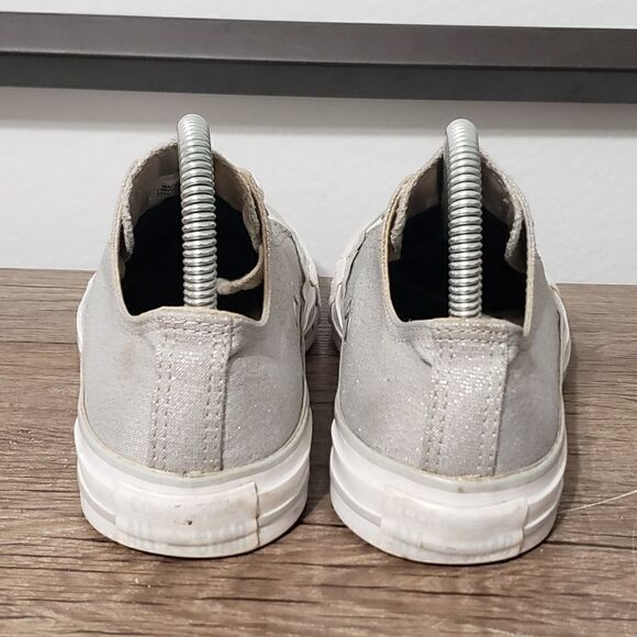 Converse Chuck Taylor All-Star Women's Athletic Shoes Size 7 - Picture 4 of 8